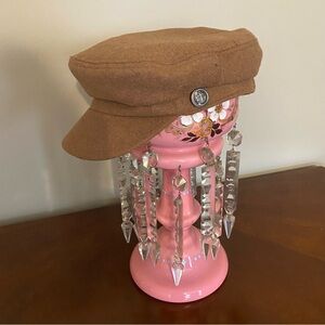 Live& Ique brown or adjustable strap newsboy hat wool